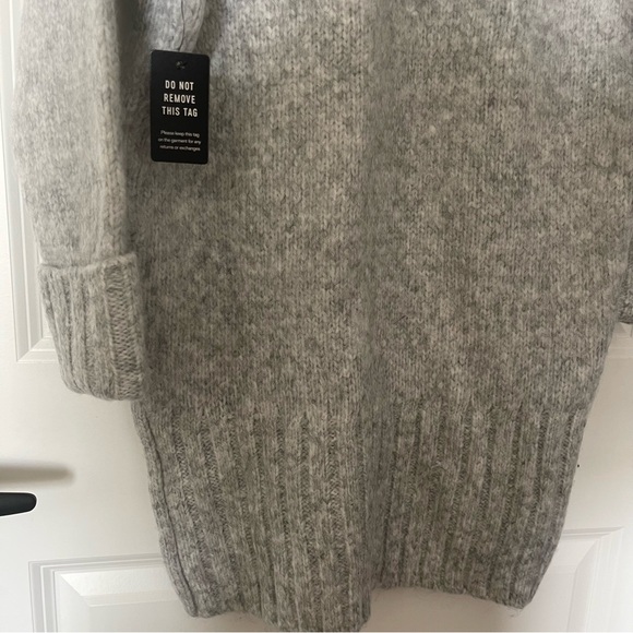 Express Sweater Dress - Picture 4 of 5